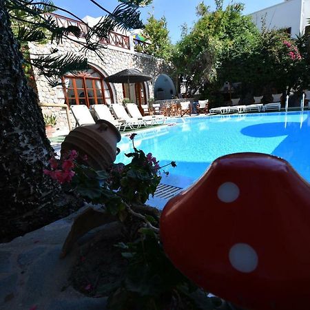 Philoxenia Hotel & Studios 페리사 외부 사진
