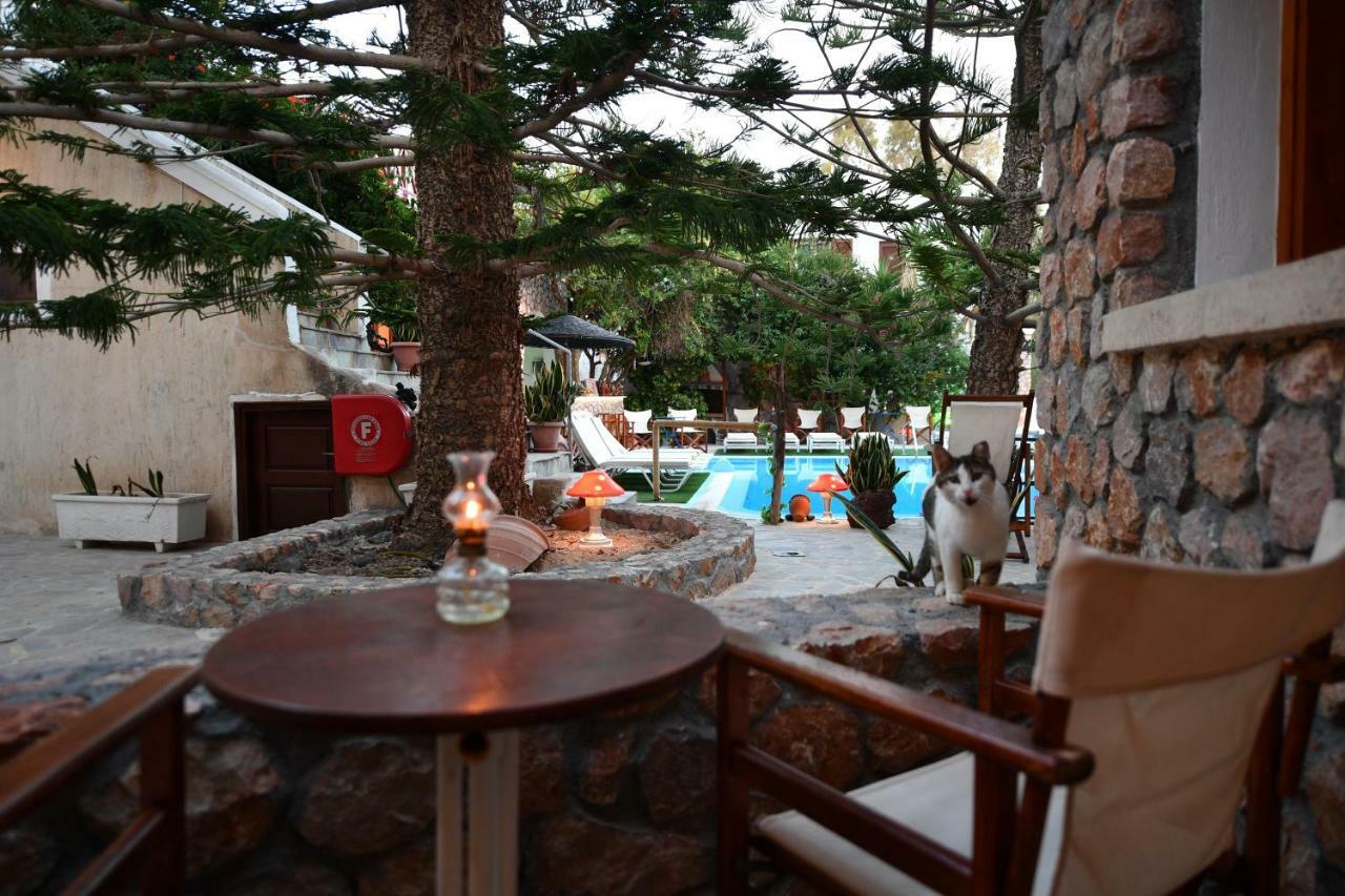 Philoxenia Hotel & Studios 페리사 외부 사진